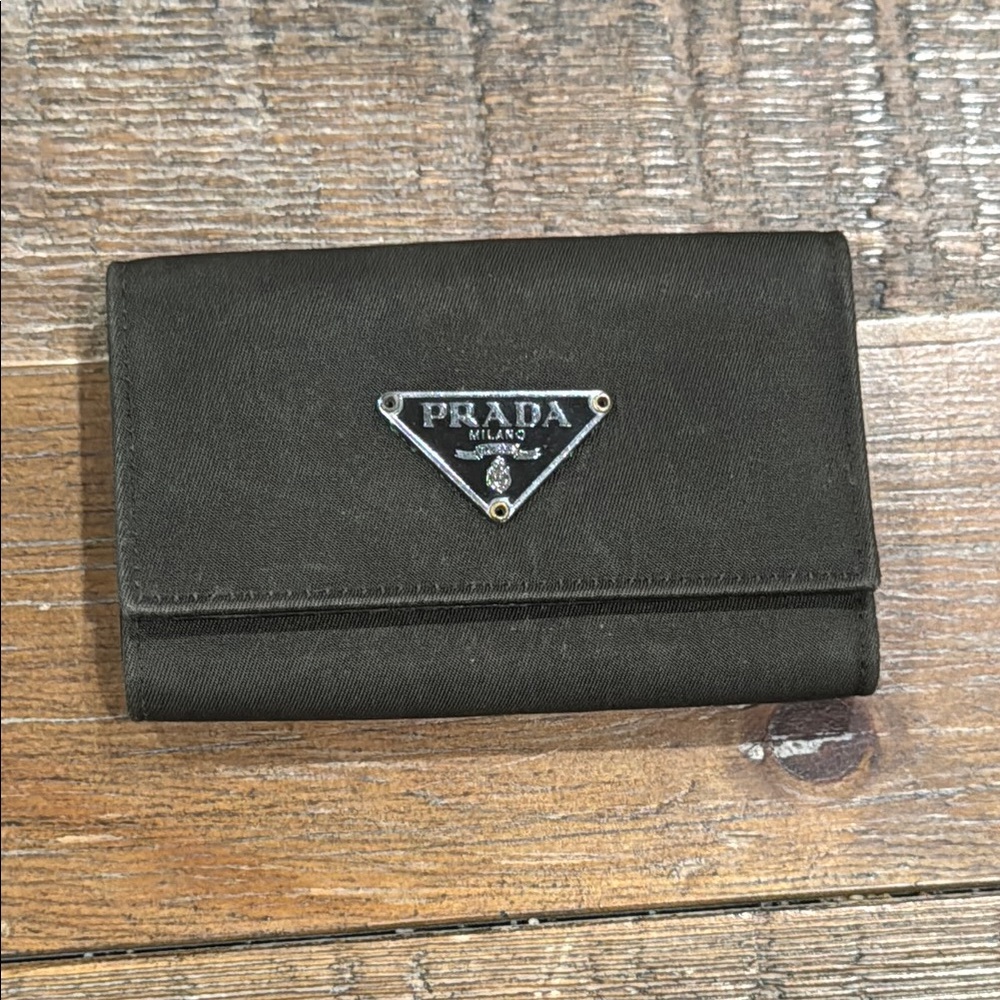 Prada Tri-Fold Key Case (Black) - Picture 1 of 12